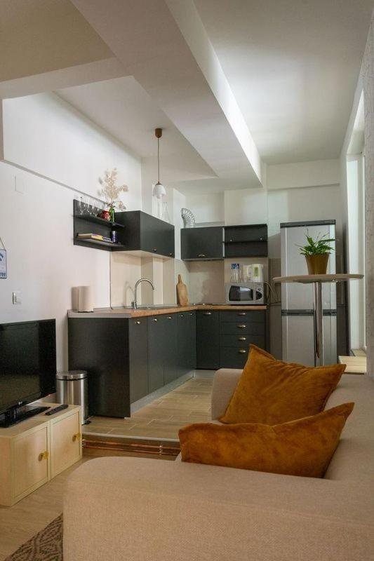 סקופיה Hostel Denica מראה חיצוני תמונה