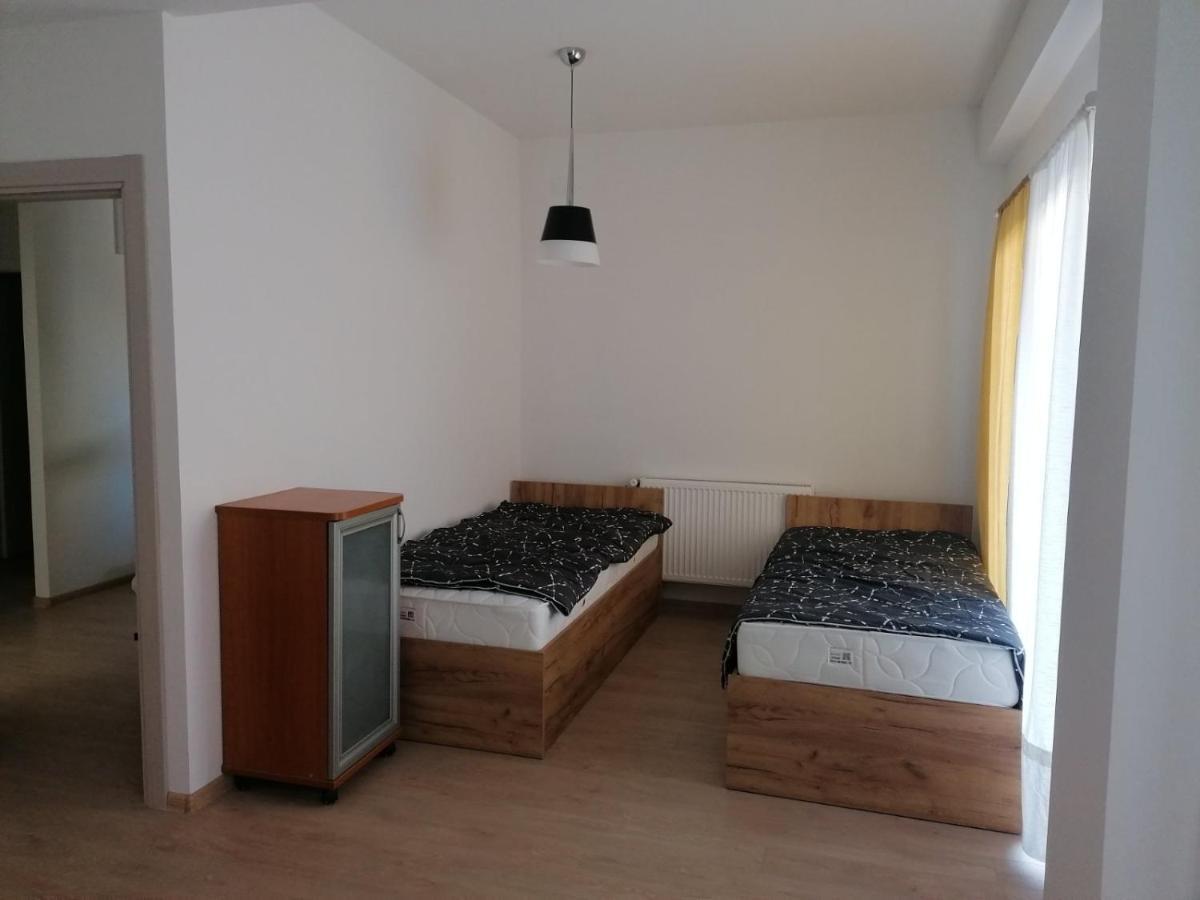 סקופיה Hostel Denica מראה חיצוני תמונה