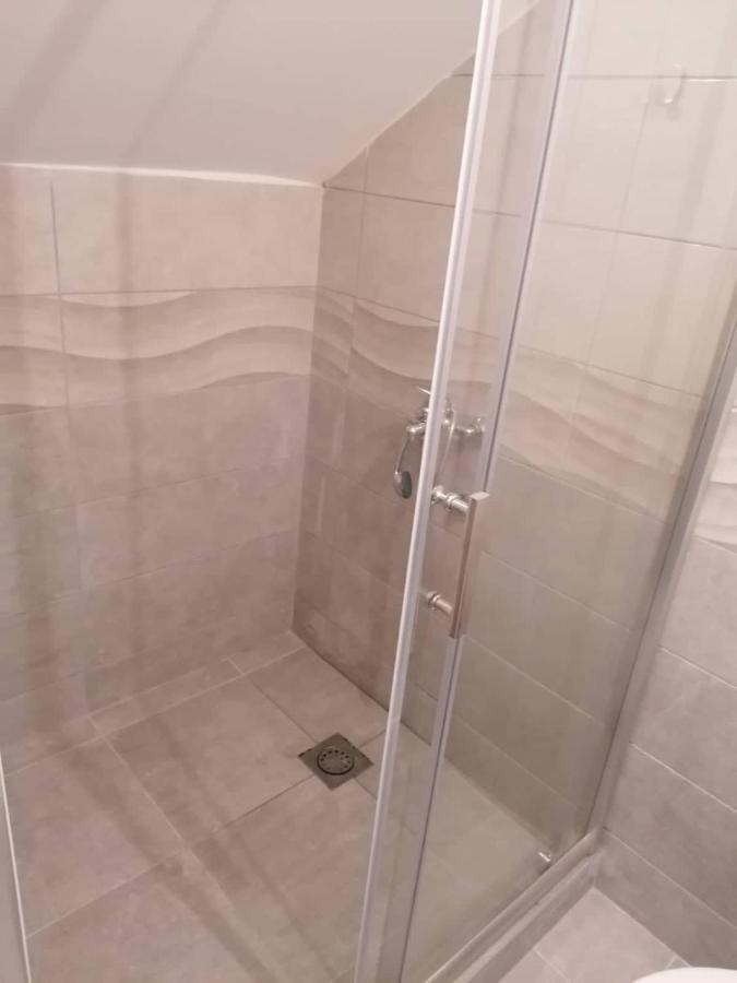 סקופיה Hostel Denica מראה חיצוני תמונה