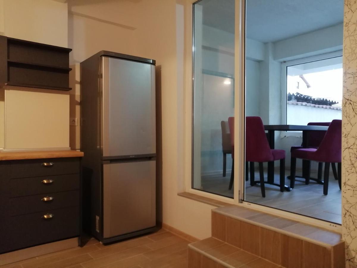 סקופיה Hostel Denica מראה חיצוני תמונה