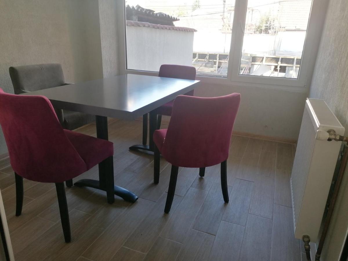סקופיה Hostel Denica מראה חיצוני תמונה